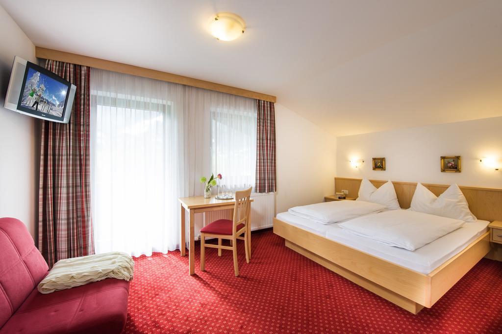 Pension Haus Am Dorfplatz Flachau Kültér fotó